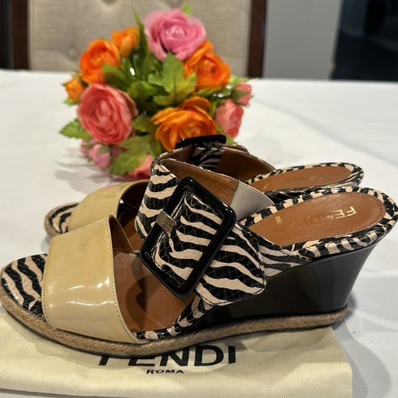 Authentic Fendi wedges - Picture 3 of 11